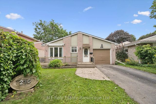 216 Parkside Drive E, Centre Wellington