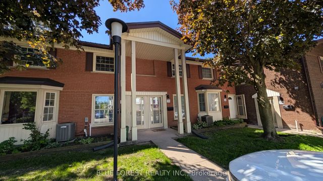 Photo of Listing #X13760686