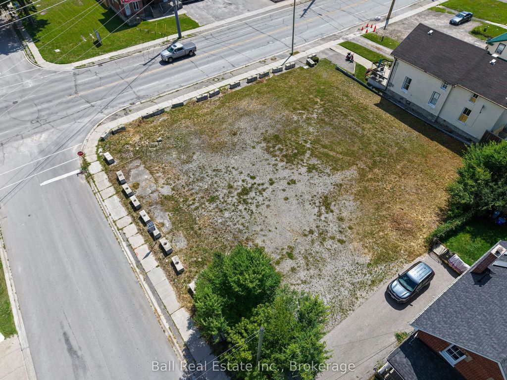 220 Kent Street W, Kawartha Lakes