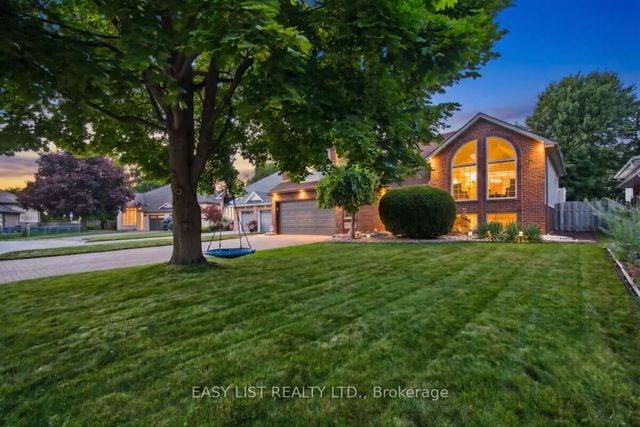 5929 Rosewood Crescent, LaSalle