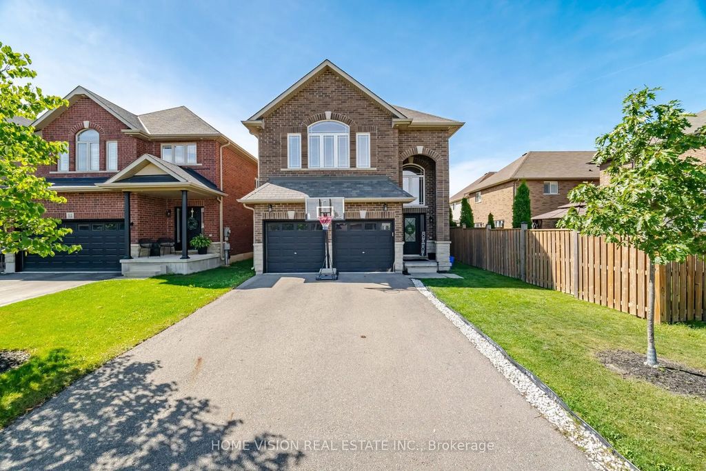 8 Colorado Boulevard, Hamilton