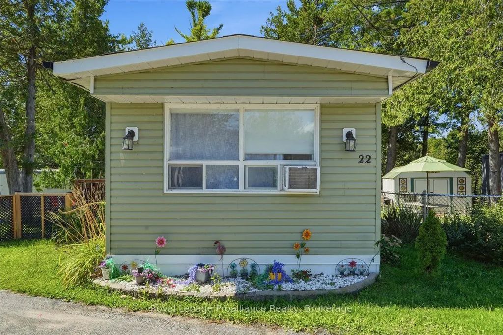 5569 Bath Road 22, Loyalist