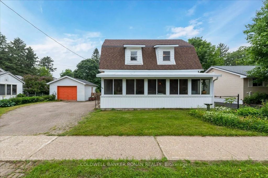 116 Main Street W, Grey Highlands