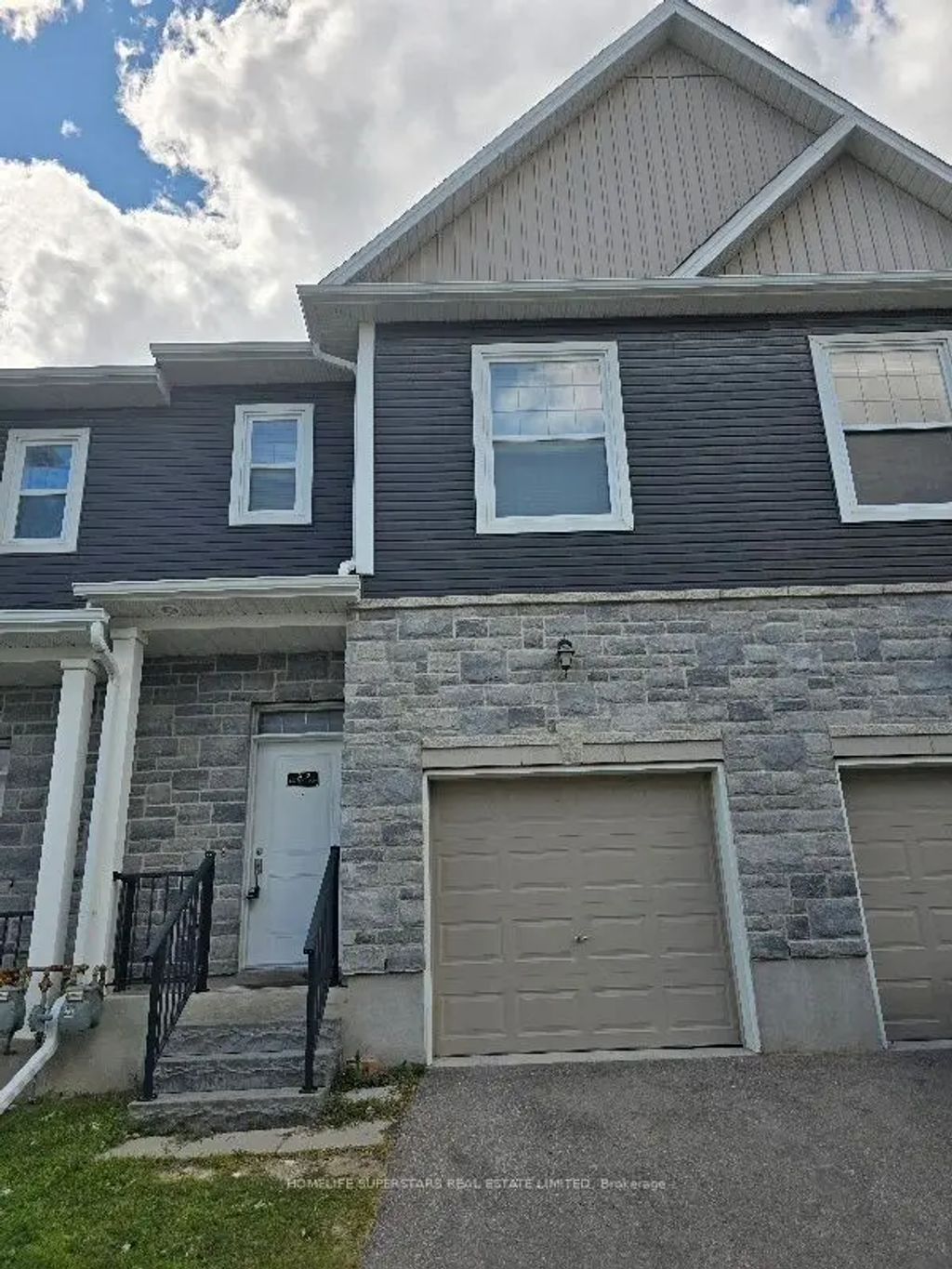 439 Athlone Avenue 2a, Woodstock