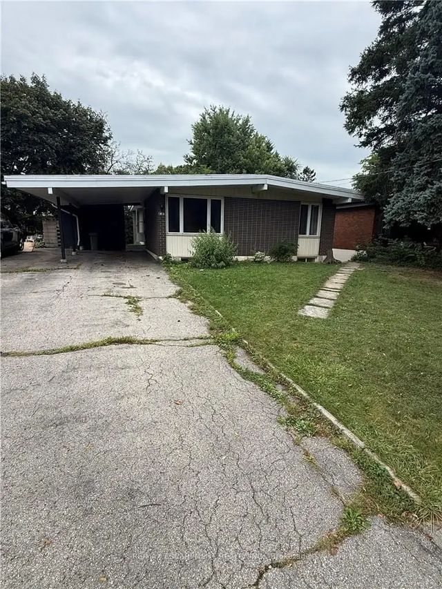 63 Sanatorium Road Upper Level, Hamilton
