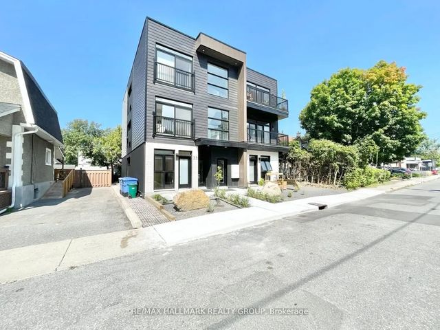 25 Grant Street 303, West Centre Town