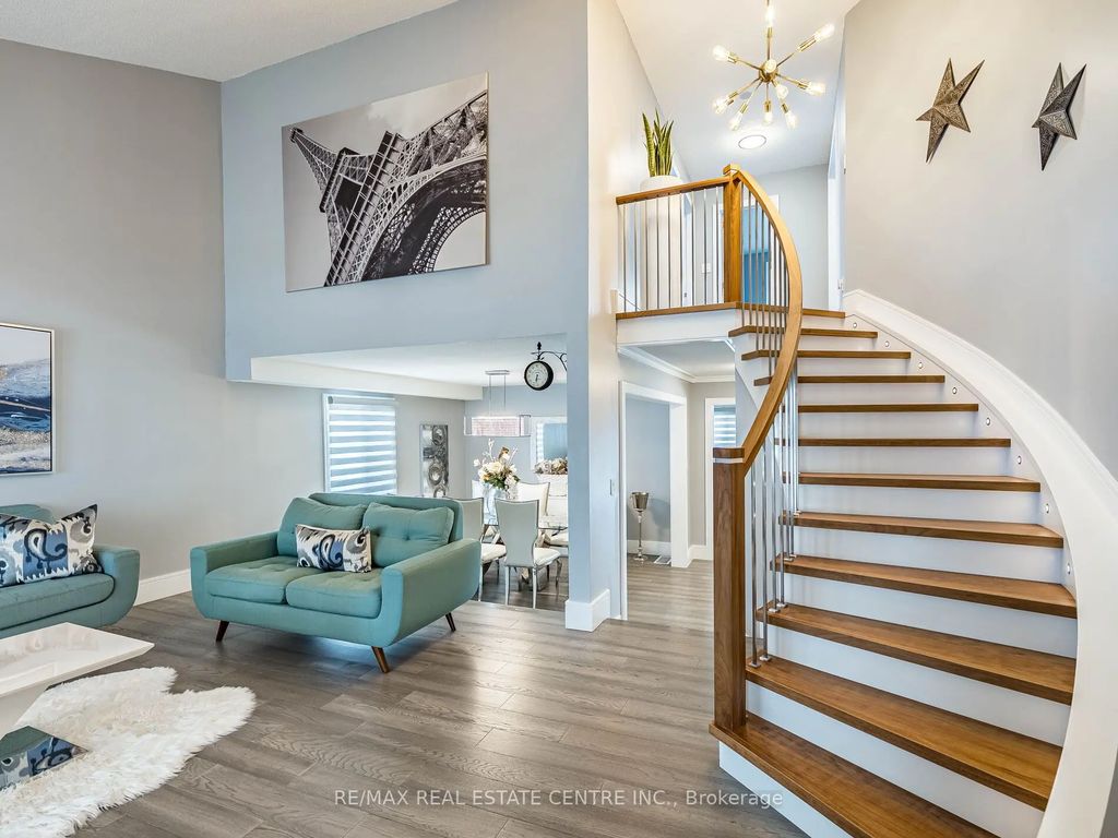 114 Parkwood Crescent, Hamilton