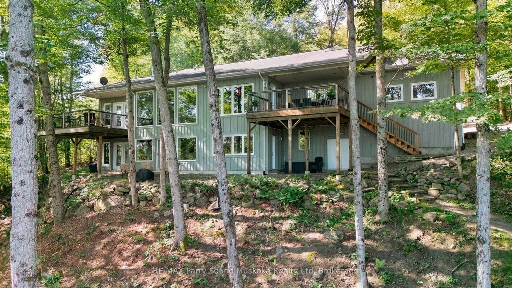 621 Deer Run Road, Magnetawan
