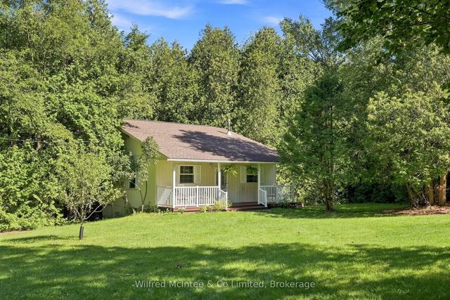 493537 Baptist Church Road W, West Grey