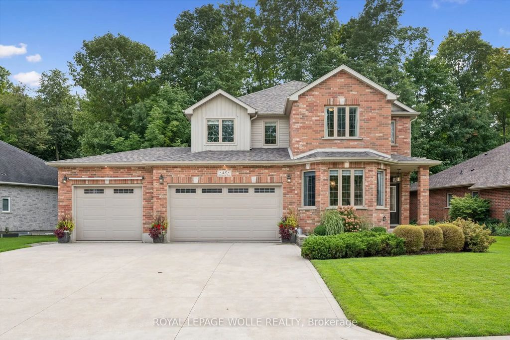 45 Welwood Avenue, Wellesley