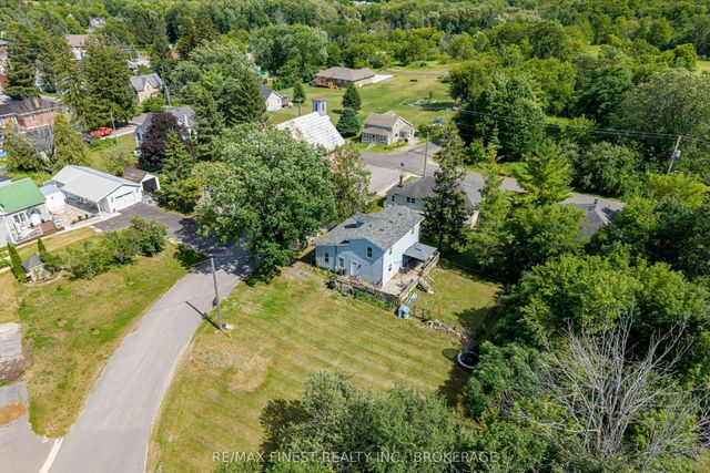 1 Neely Street, Stone Mills