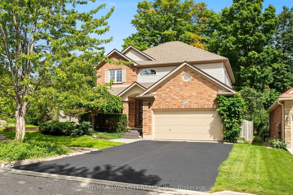534 Birchleaf Walk, Waterloo