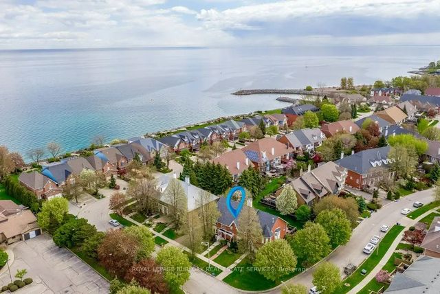 4 Edgewater Drive, Hamilton