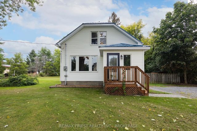 6074 Bank Street, Frontenac