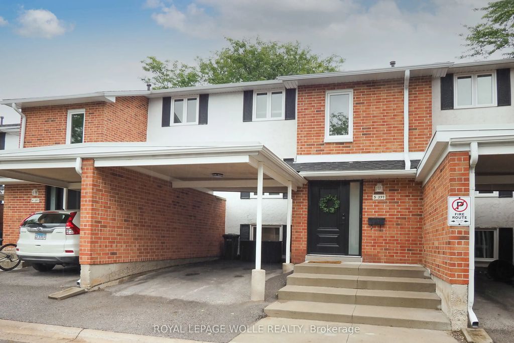 397 Keats Way 5, Waterloo