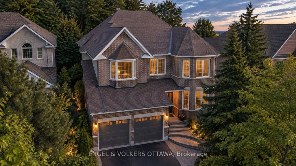 8 Glenrill Place, Kanata