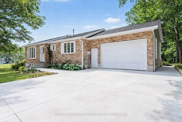 10234 Julie Avenue, Lambton Shores