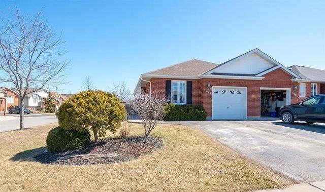 166 St. Lawrence Drive, Welland