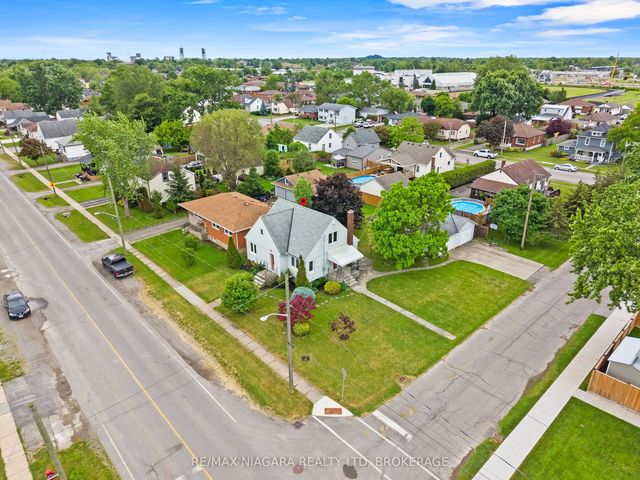 230 Wellington Street, Port Colborne