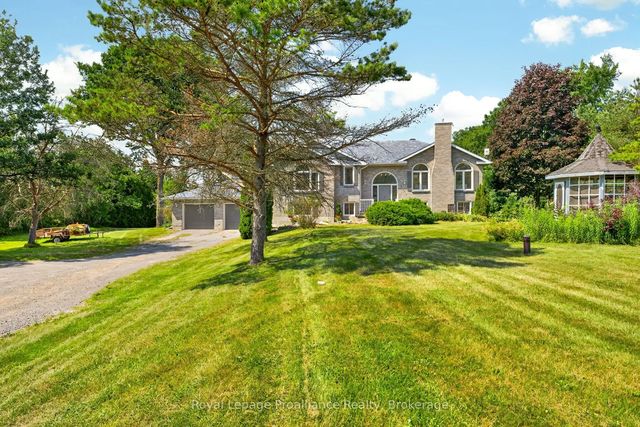 3561 Vienna Crescent, Frontenac
