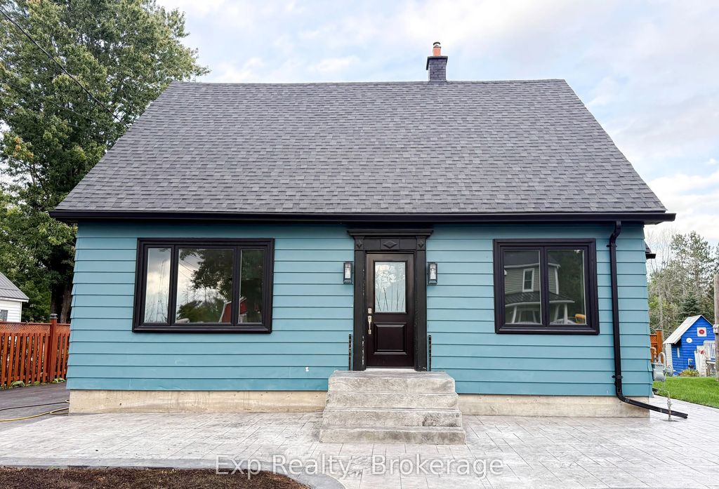 508 Ashley Street, Belleville