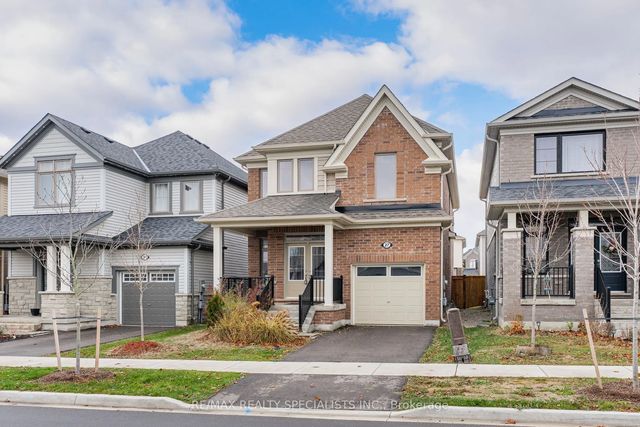 27 Harpin Way W, Centre Wellington
