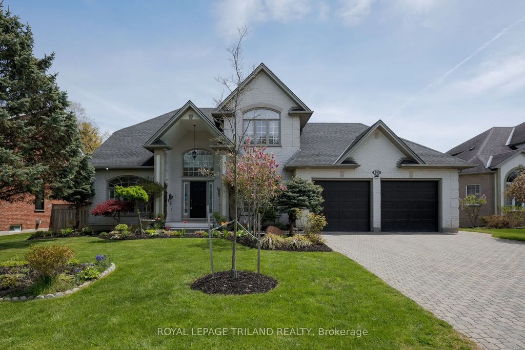 56 Glenridge Crescent, London North
