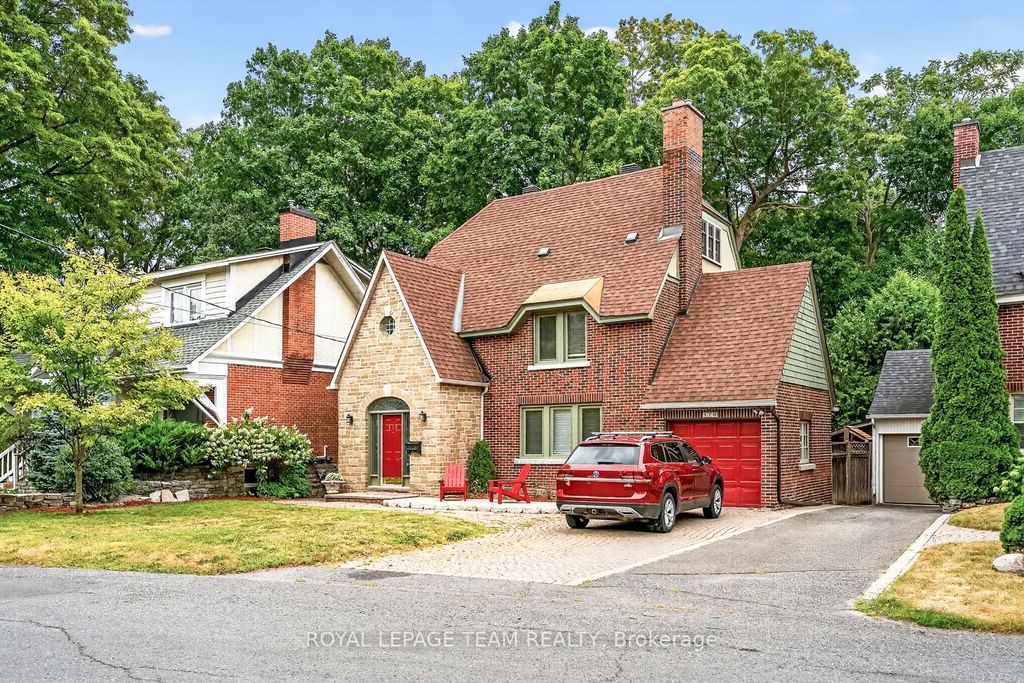 170 Acacia Avenue, Rockcliffe Park
