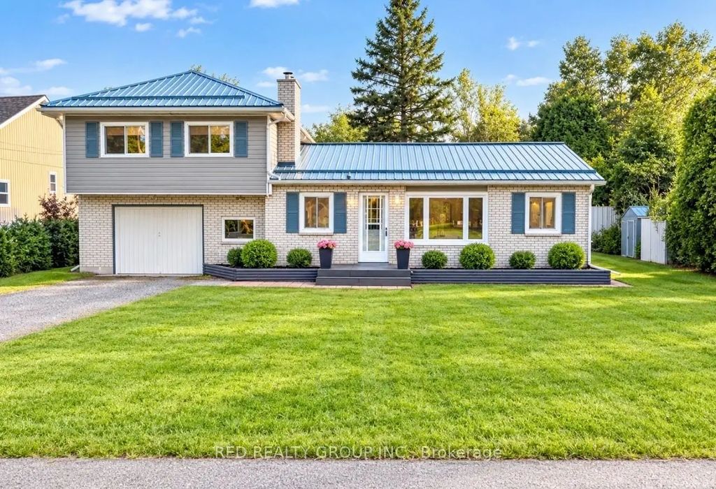 195 Gardenville Road, Prince Edward County