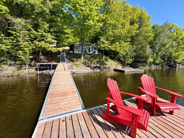 1082 Cowan Park Road 3, Muskoka Lakes