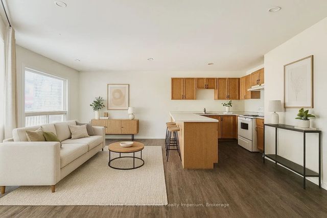 59 Queenston Street Upper (b), St. Catharines