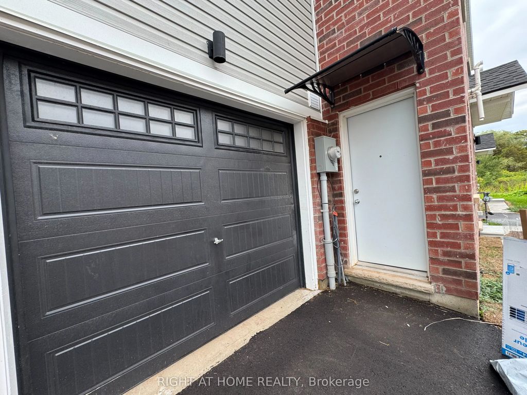 107 Highriver Trail (lower), Welland