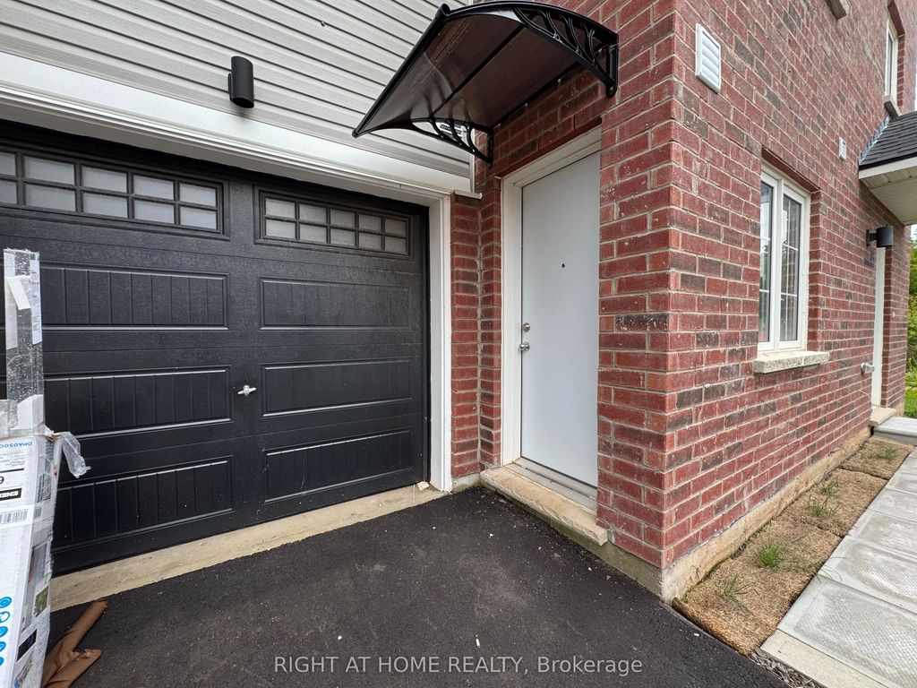 99 Highriver Trail (lower), Welland
