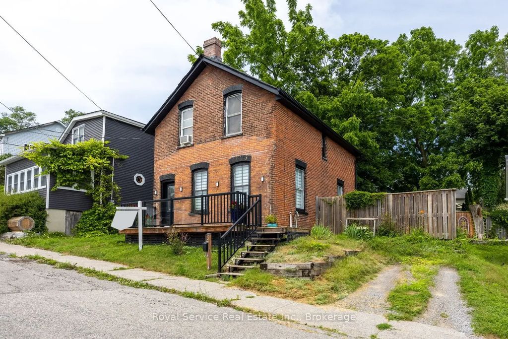 12 Park Street, Port Hope