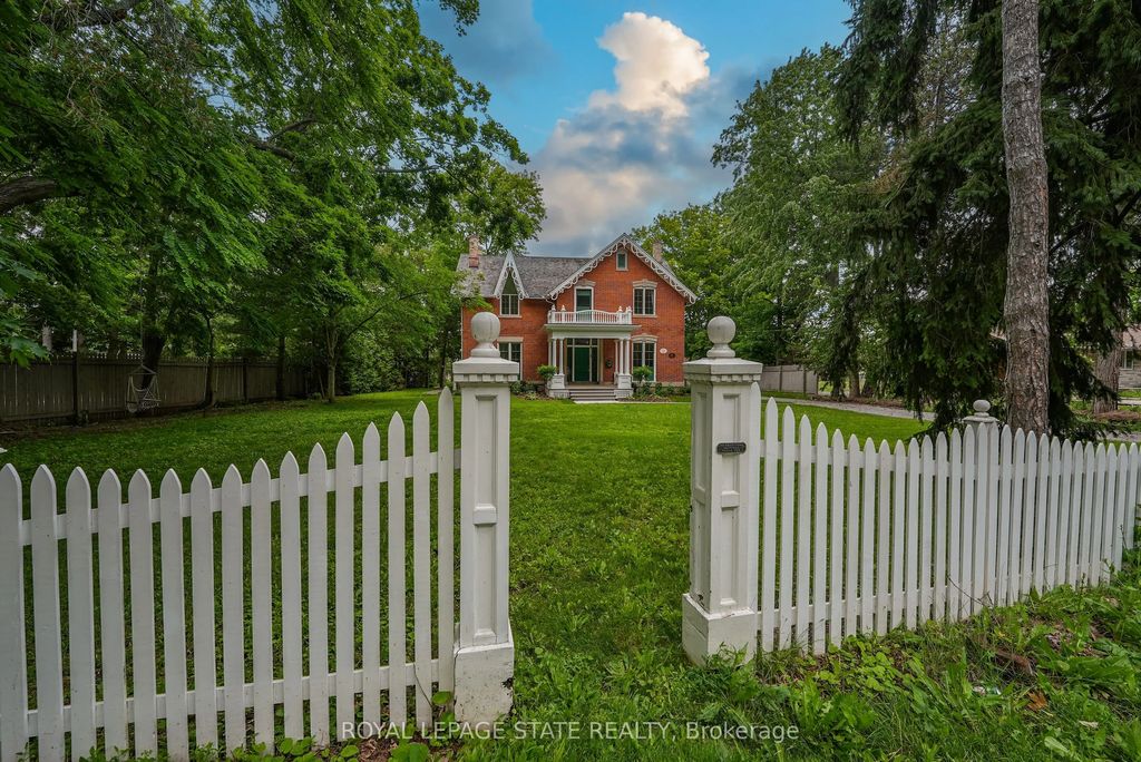 262 Main Street W, Grimsby