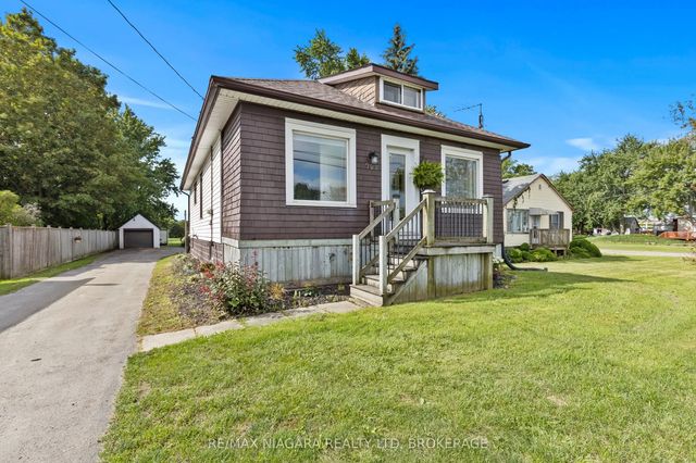 702 Main Street, Port Colborne