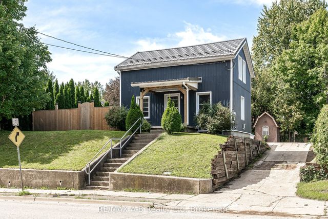 158 James Street N, St. Marys