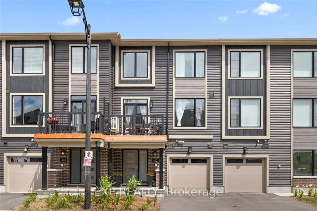 302 Clearpath Private, Kanata
