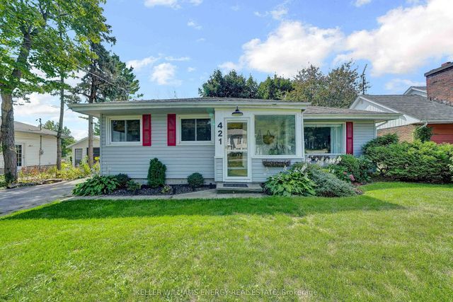 421 Bloomfield Main Street, Prince Edward County