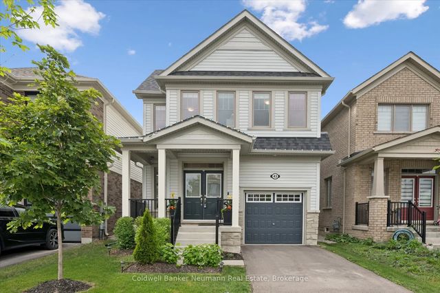 43 Harpin Way W, Centre Wellington