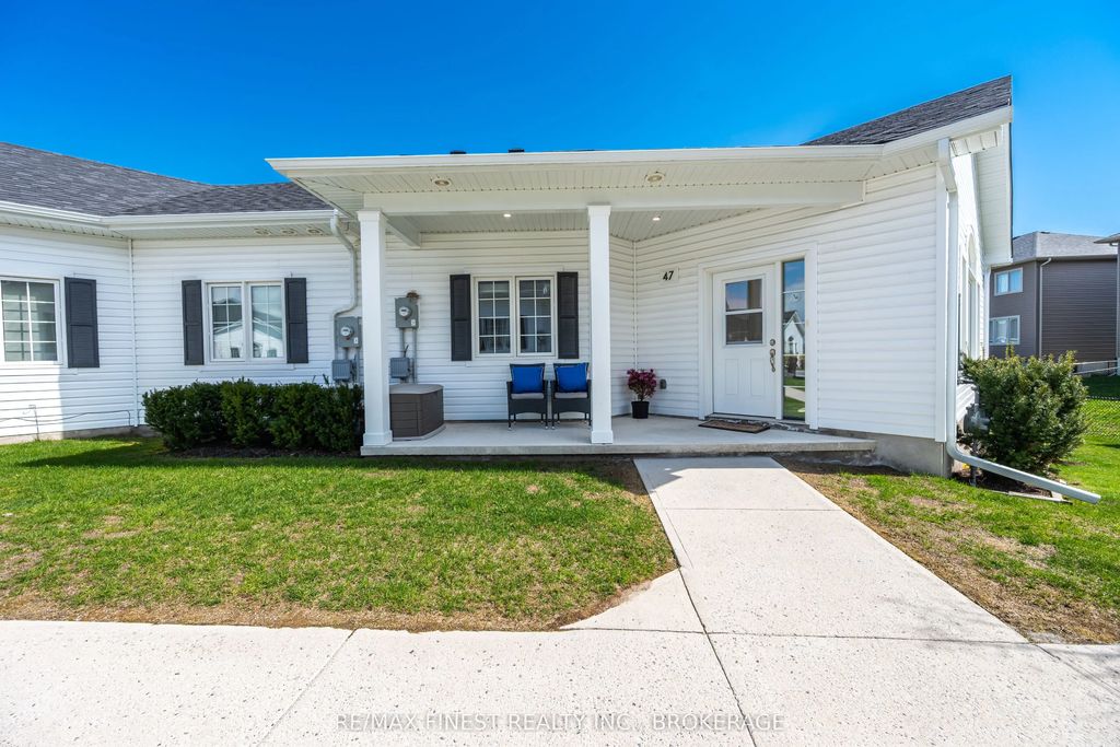47 Lowry Place, Loyalist