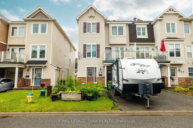2510 Nutgrove Avenue, Barrhaven
