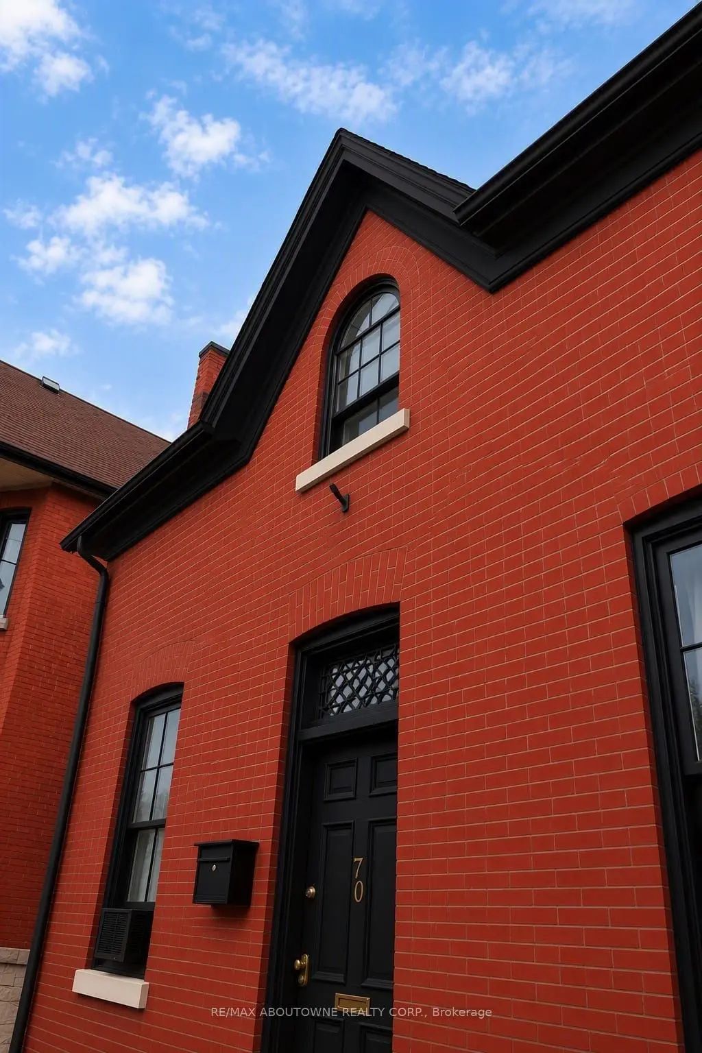 70 Wellington Street S Upper Level, Hamilton