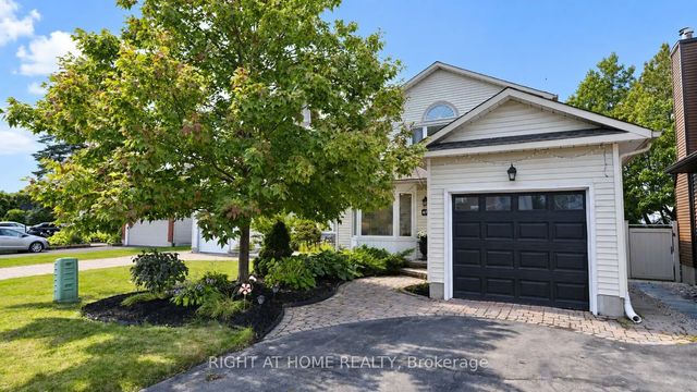 672 Farmbrook Crescent, Orleans - Cumberland and Area