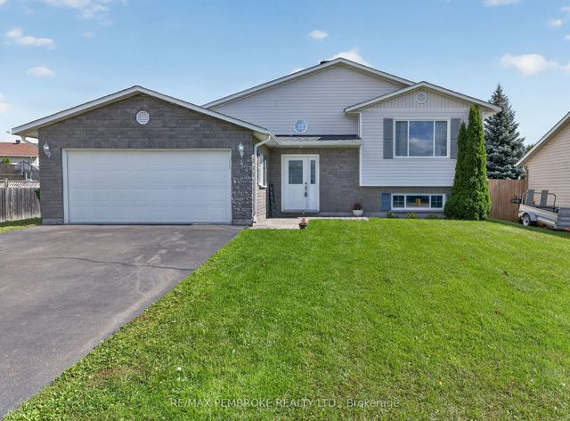 4 Winfield Street, Petawawa