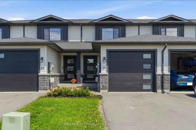 31 Dewal Place, Belleville
