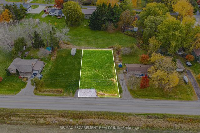 610 New Lakeshore Road, Norfolk