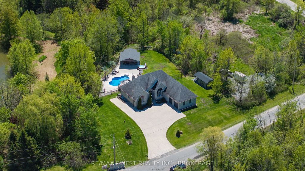 1747 Hitchcock Drive, Frontenac