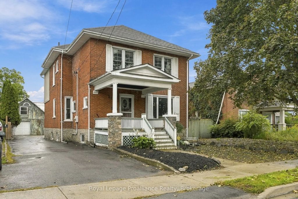31 Grove Street, Belleville