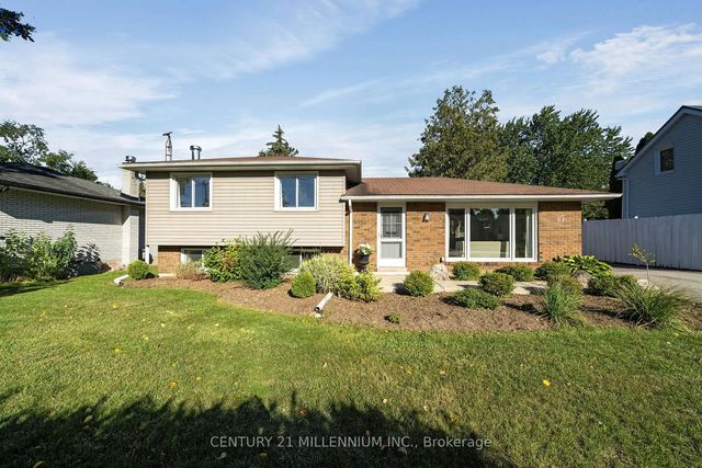 27 Dundas Street W, Erin